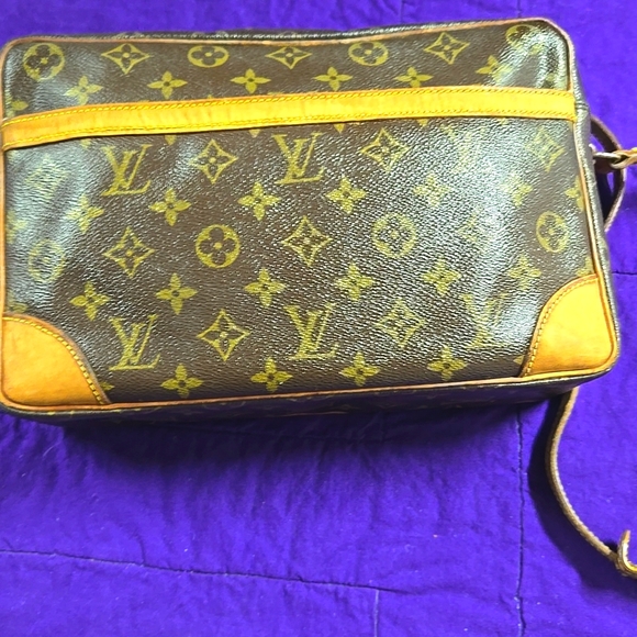 AUTHENTIC LOUIE VUITTON MONOGRAM TROCADERO 30 SHOULDER/ CROSSBODY BAG - Picture 6 of 12